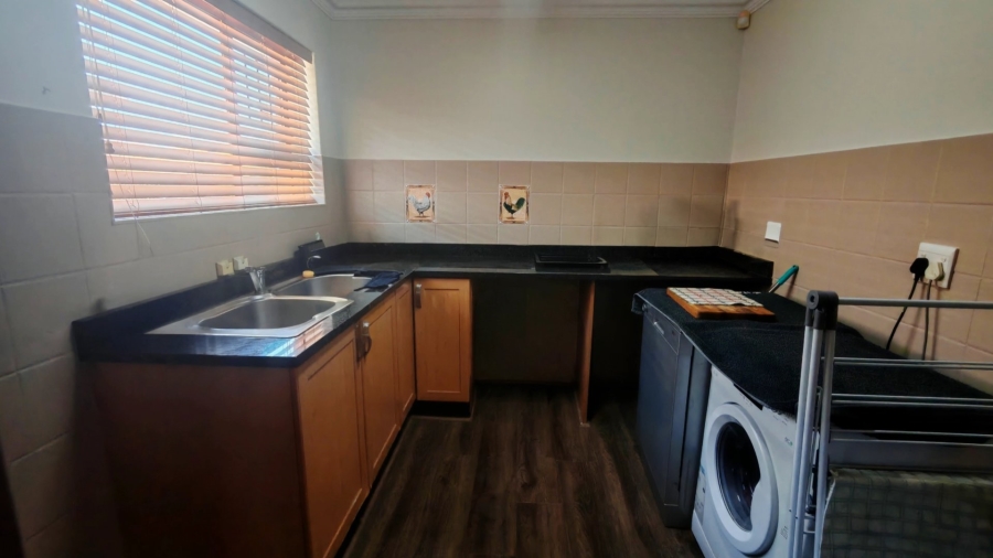 3 Bedroom Property for Sale in Fraaiuitsig Western Cape
